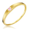 Złoty pierścionek różowy kamień Obrączka