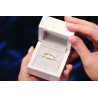 Złoty pierścionek z kolorowymi cyrkoniami 585