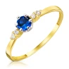 Złoty pierścionek z niebieskim kamieniem 585