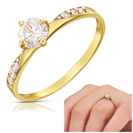 Zaręczynowy pierścionek złoty z białym kamieniem