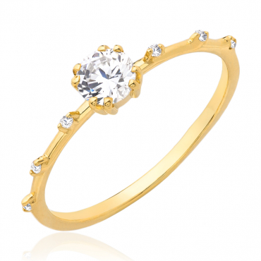 Złoty pierścionek delikatny białe kamienie