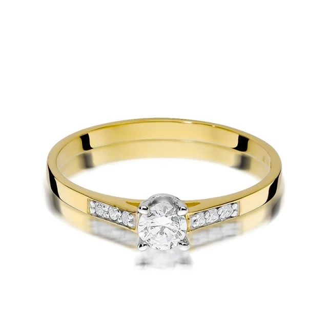 Złoty pierścionek zaręczynowy z brylantem 0,21ct