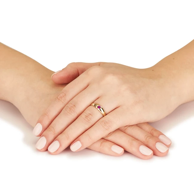 Goldring mit Stein perfekt für ein Geschenk