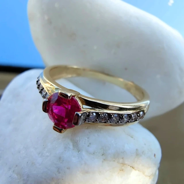 Moonlight Gold Ring