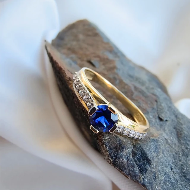 Moonlight Gold Ring