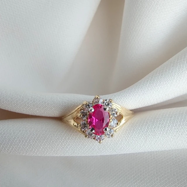 Modischer Goldring mit Strasssteinen Markise dunkelrosa