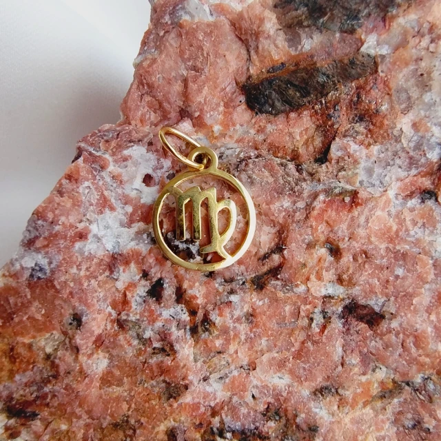 Znak zodiaku Panna złoty próba 585
