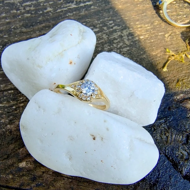 Lady Glamour Gold Ring