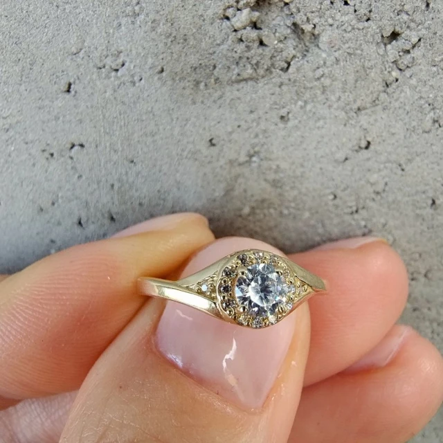 Lady Glamour Gold Ring