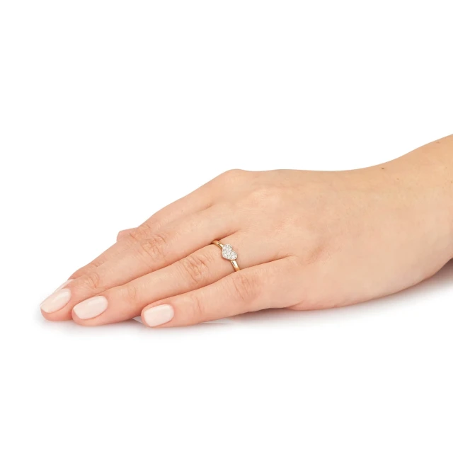 Złoty pierścionek serce z cyrkoniami 585