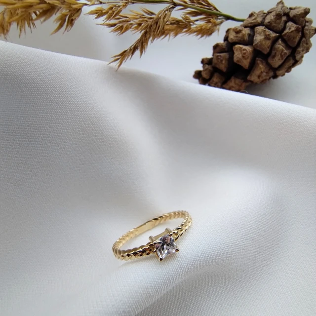 copy of Goldring mit Zirkonia SQUARE