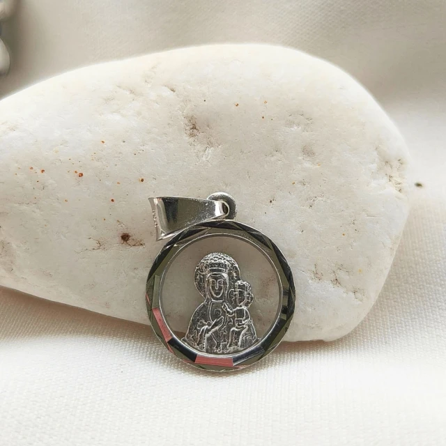 copy of Medaillenkette das perfekte Geschenk zur Taufe