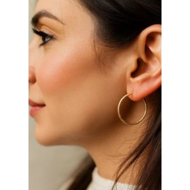 Srebrne złocone kolczyki z diamentowanym połyskiem