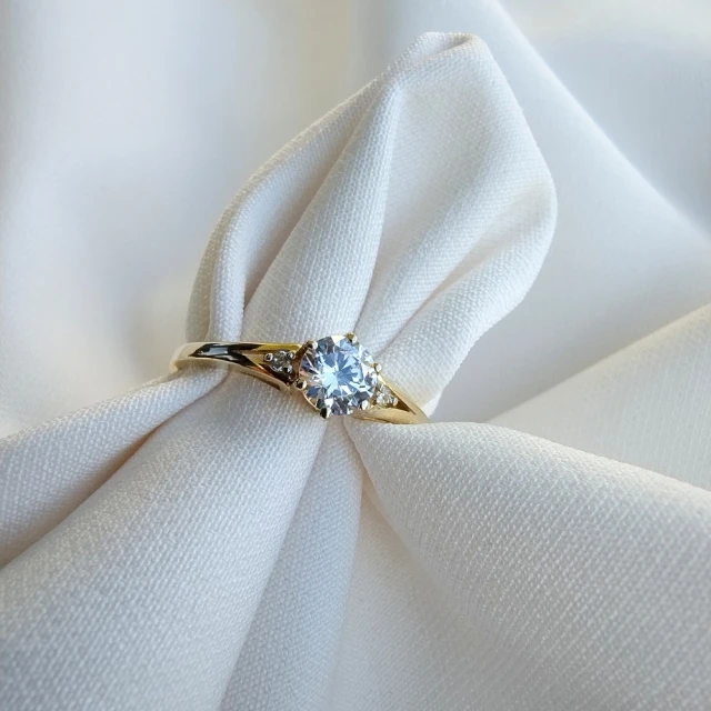 Gold Ring Zirkonie nur ein Smaragd