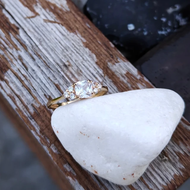 copy of Goldring mit Zirkonia SQUARE