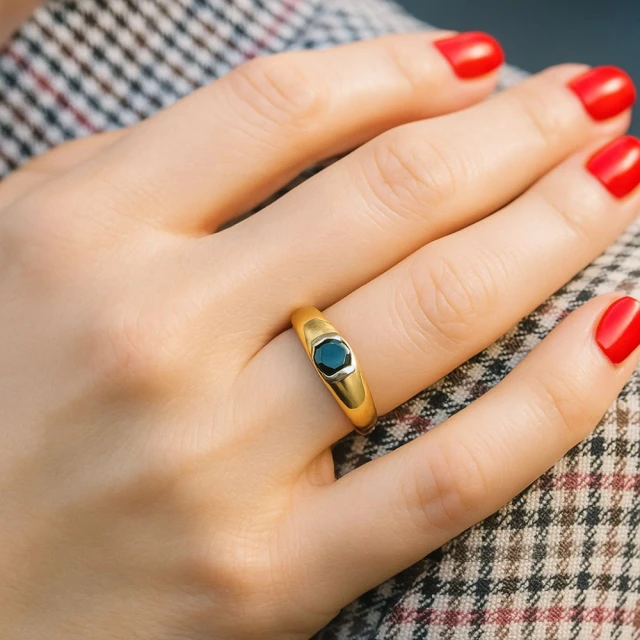 copy of Goldring mit großem Stein