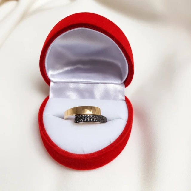 Gold Ring Asymmetrisch Schönes Muster