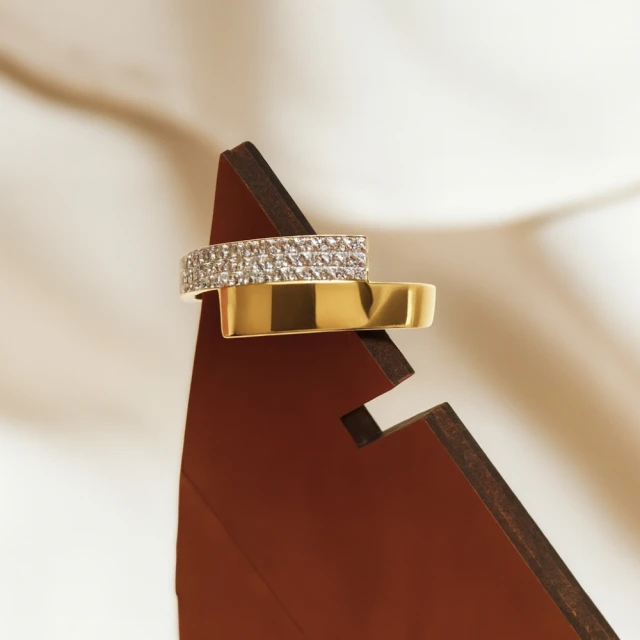 Gold Ring Asymmetrisch Schönes Muster Muster Muster 585