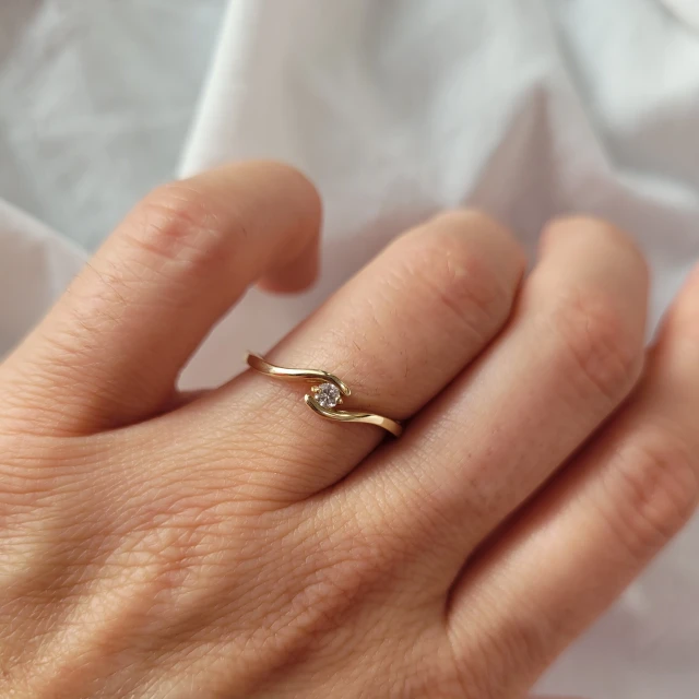 copy of ELEGANTER GOLDRING MIT STRASSSTEIN