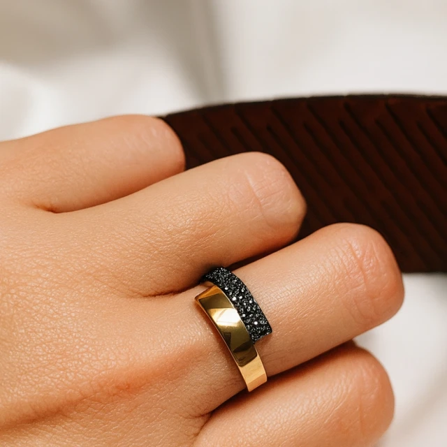 copy of Gold Ring Asymmetrisch Schönes Muster