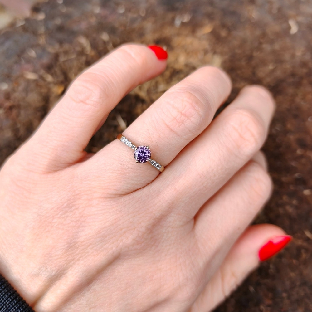 copy of Złoty pierścionek Cyrkonie Only One pudrowy róż