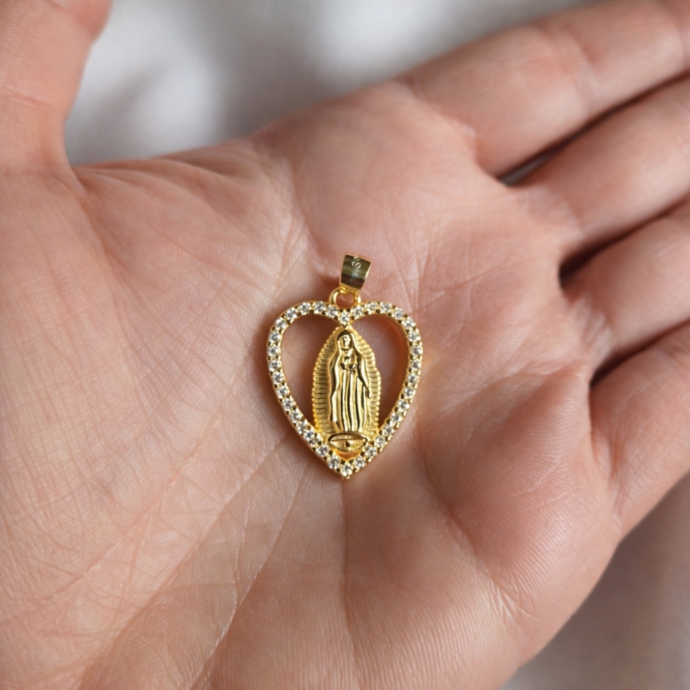 Matka Boska w sercu pozłacany medalik  z cyrkoniami Komunia, Chrzest