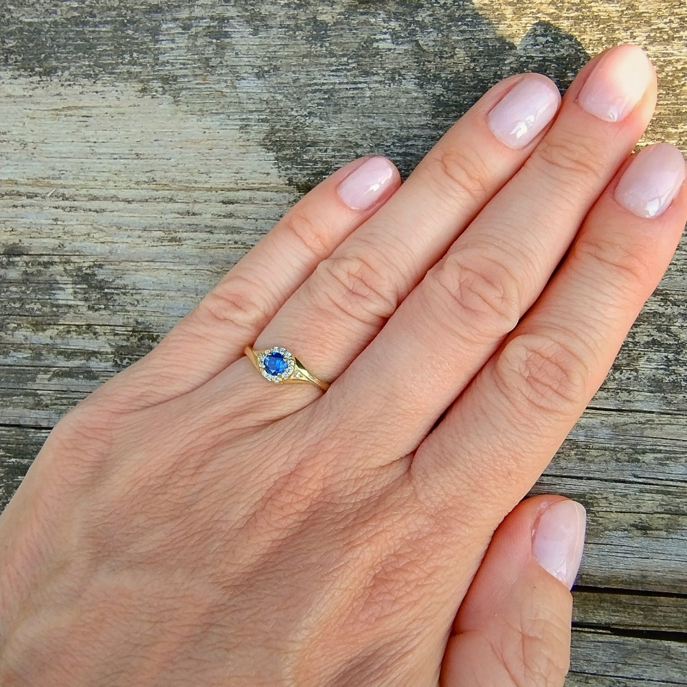 Verlobungsring Saphirstein