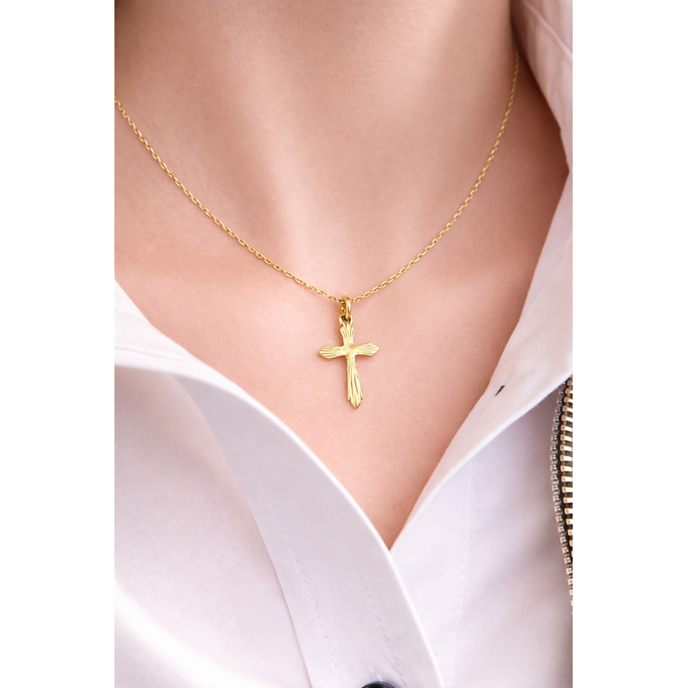 Złoty krzyżyk 585 diamentowany