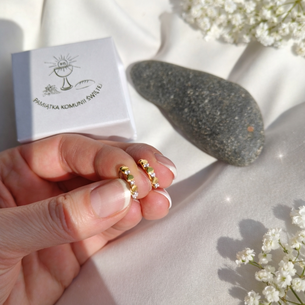 Złote kolczyki kółka serduszka i różowe cyrkonie 585