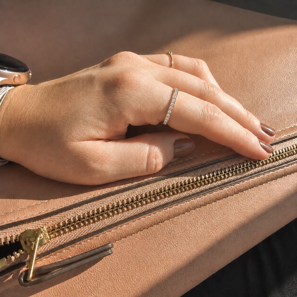 copy of Goldring mit Strasssteinen