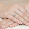 Pierścionek 375 Niebieski Diament 0,62 ct Białe Złoto | ERgold