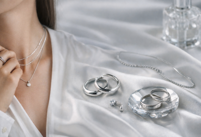 Dlaczego srebrna biżuteria wraca do łask? Trend, który podbija modę w Polsce